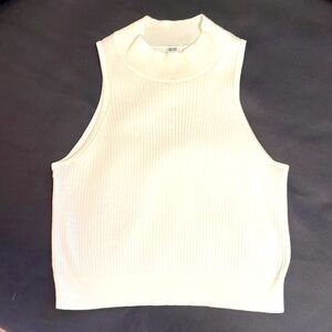Uniqlo Crop Top